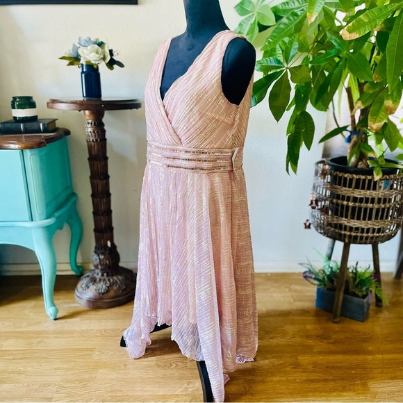 VENUS Rose Gold Hanky Hems Asymmetrical Handkerchief Hem Shimmer Dress Size 16 - Picture 12 of 16